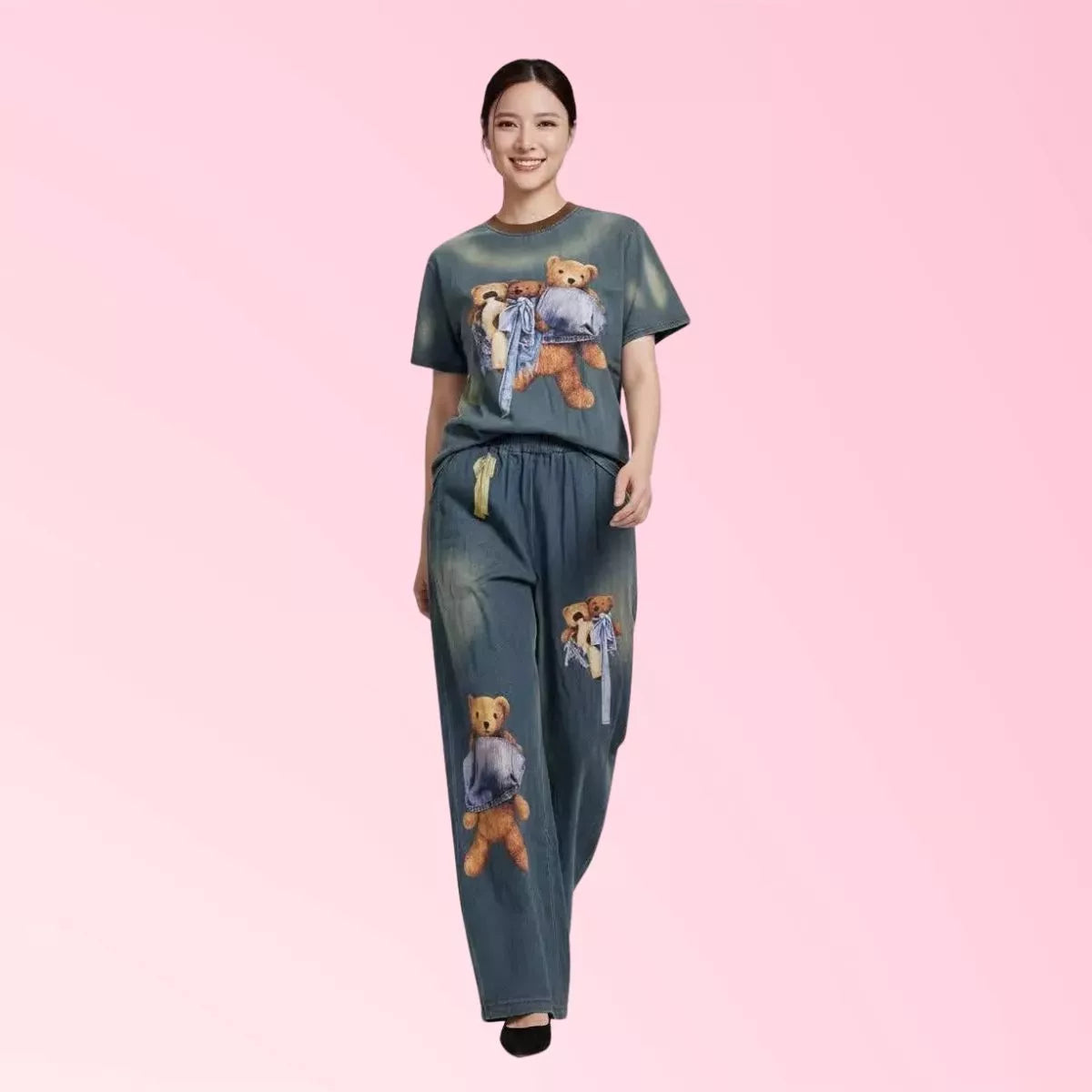 Women’s blue teddy bear graphic top and wide-leg pants set